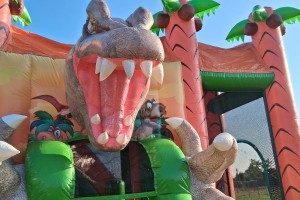 springkasteel dinosaurus T-rex